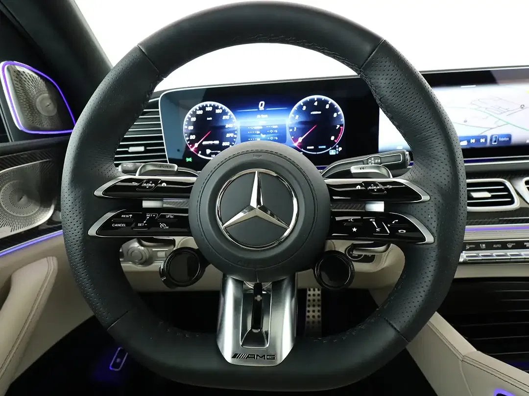 Mercedes-Benz GLS 63 AMG - Thumbnail 11