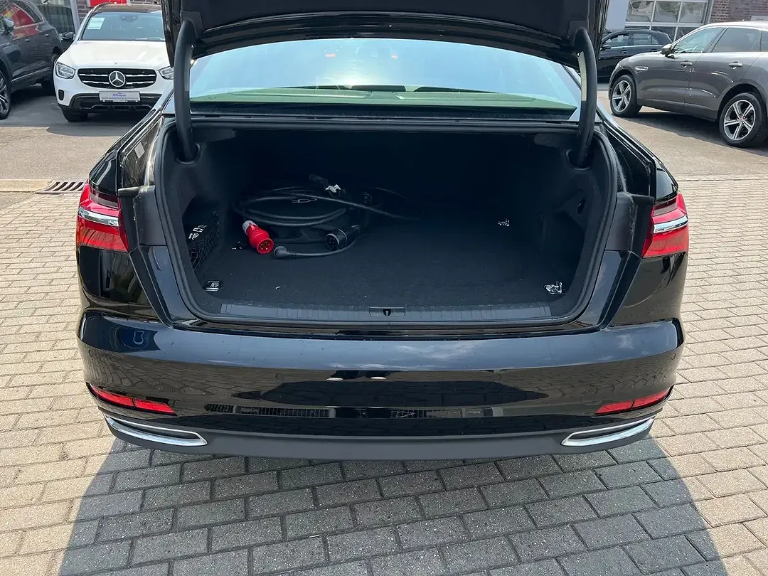 Audi A6 - Thumbnail 11