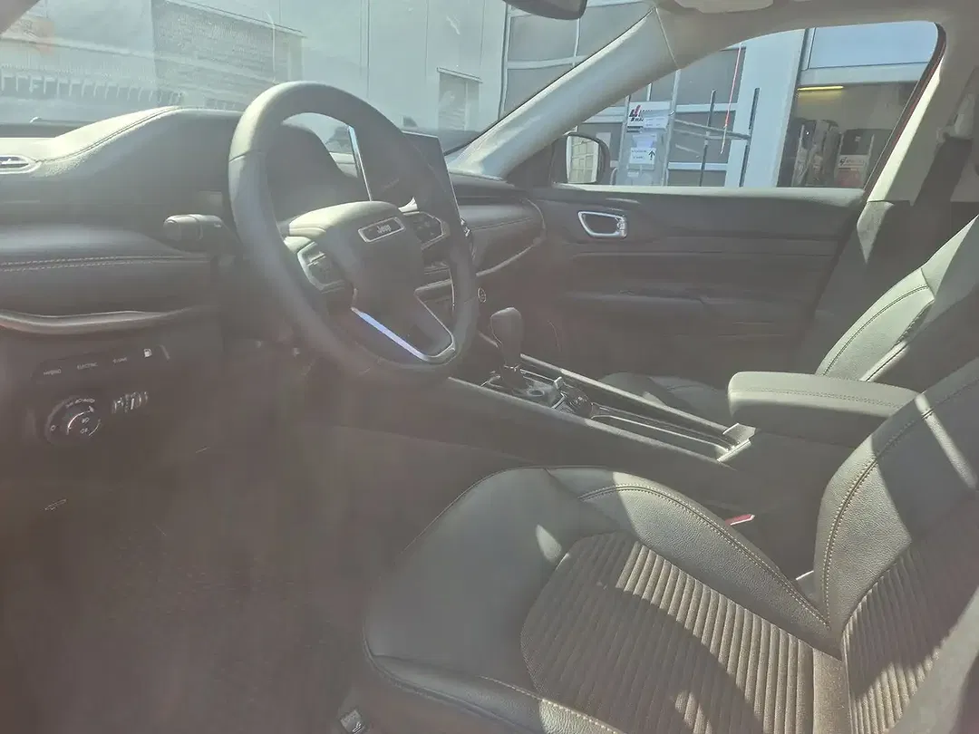 Jeep Compass - Thumbnail 6