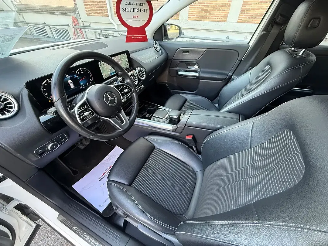Mercedes-Benz GLA 180 - Thumbnail 7