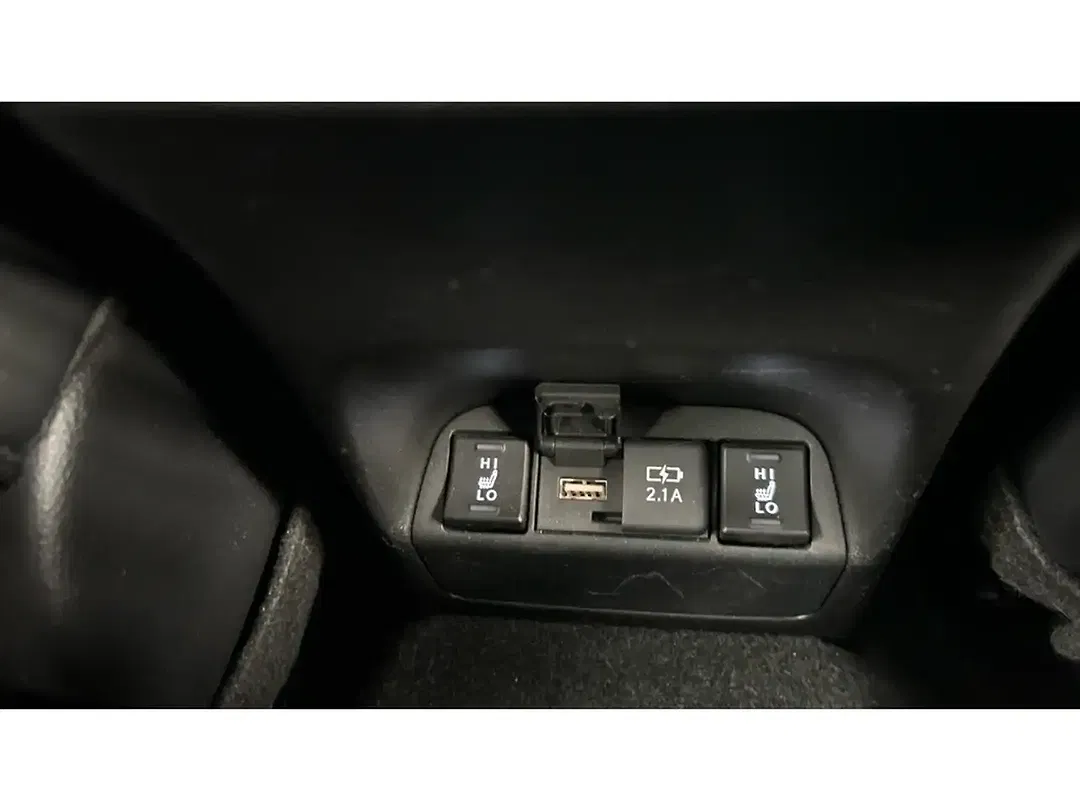 Lexus UX 300e - Thumbnail 14