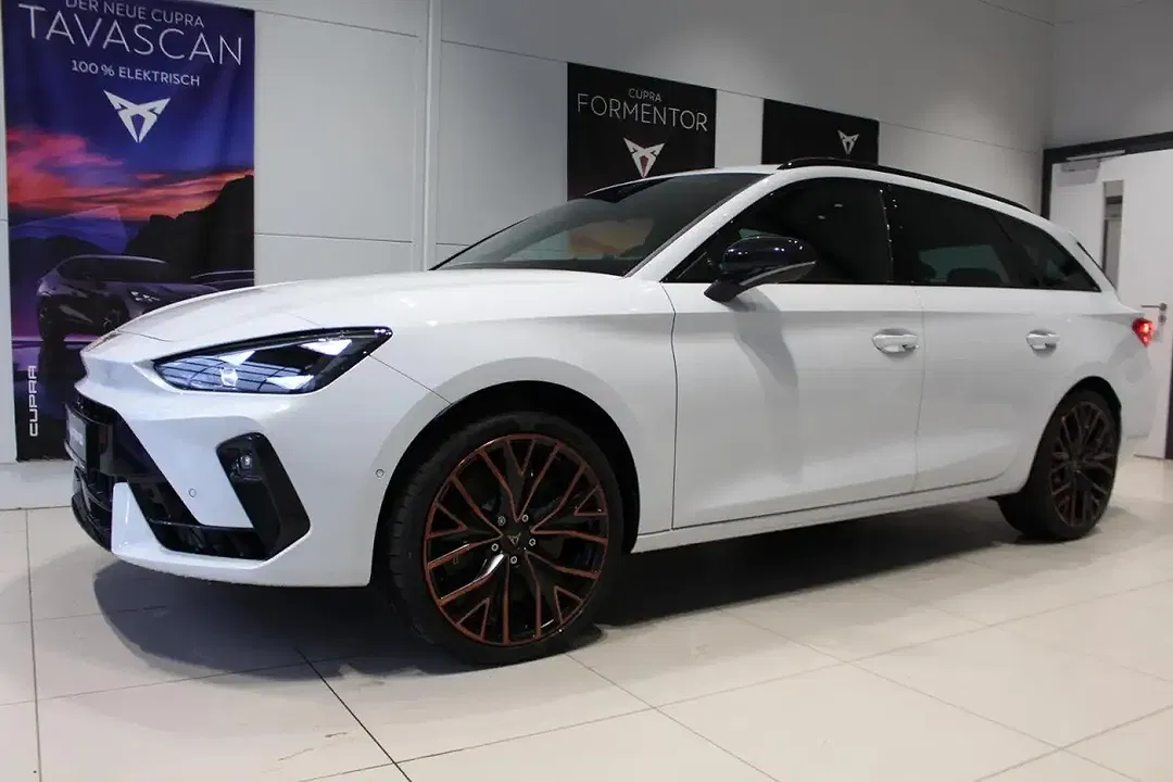 CUPRA Leon - Thumbnail 5