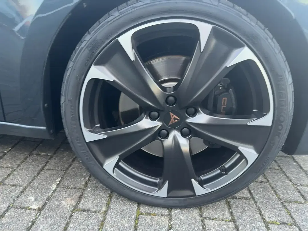 CUPRA Leon - Thumbnail 13