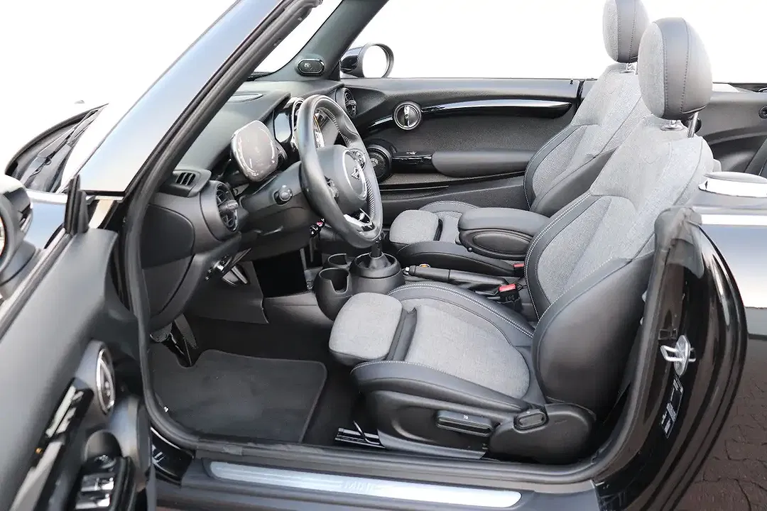 MINI Cooper Cabrio - Thumbnail 16
