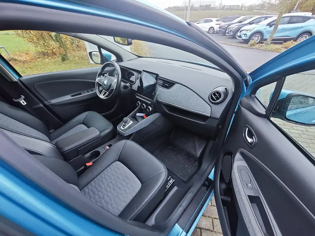 Renault ZOE - Thumbnail 10