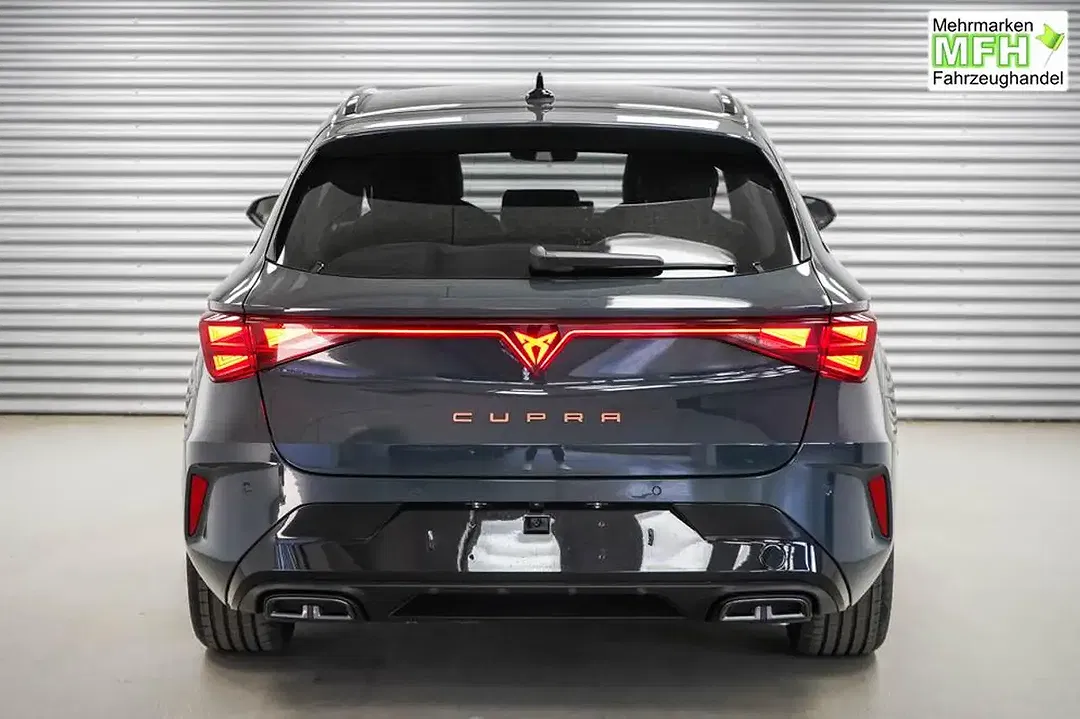 CUPRA Leon - Thumbnail 4
