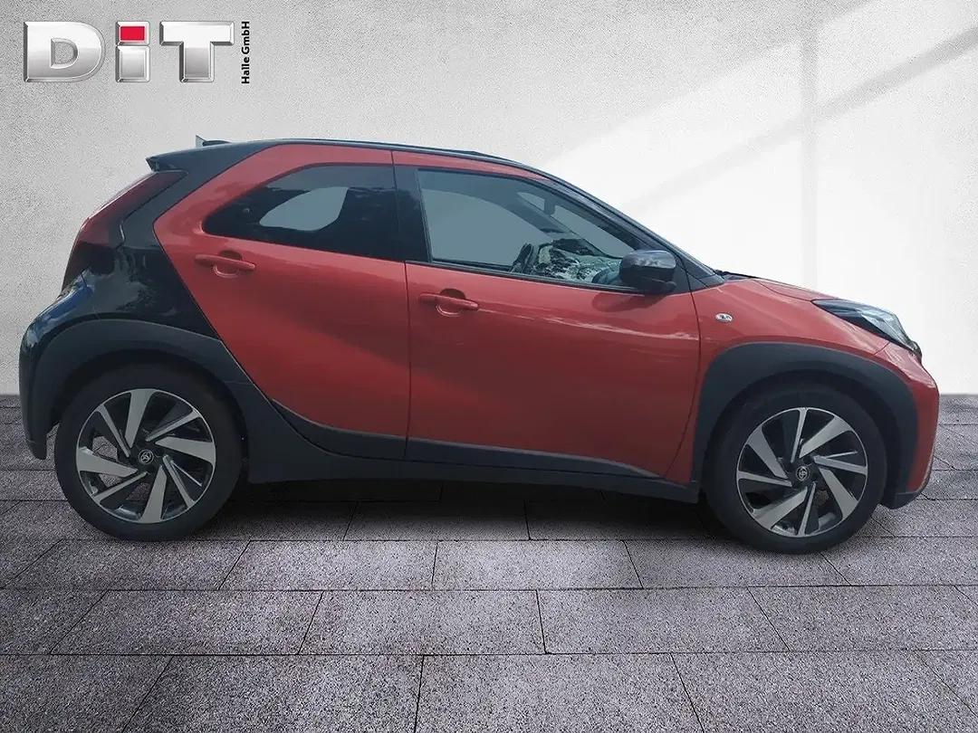 Toyota Aygo - Thumbnail 6