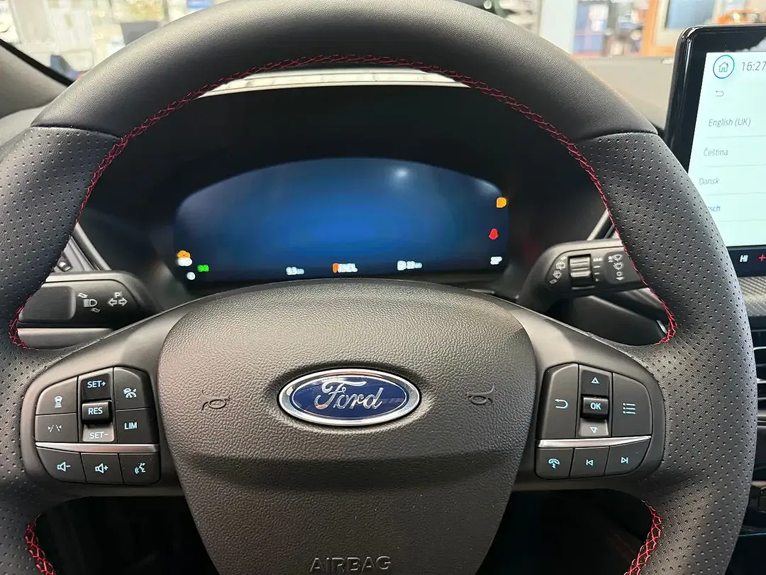 Ford Kuga - Thumbnail 10