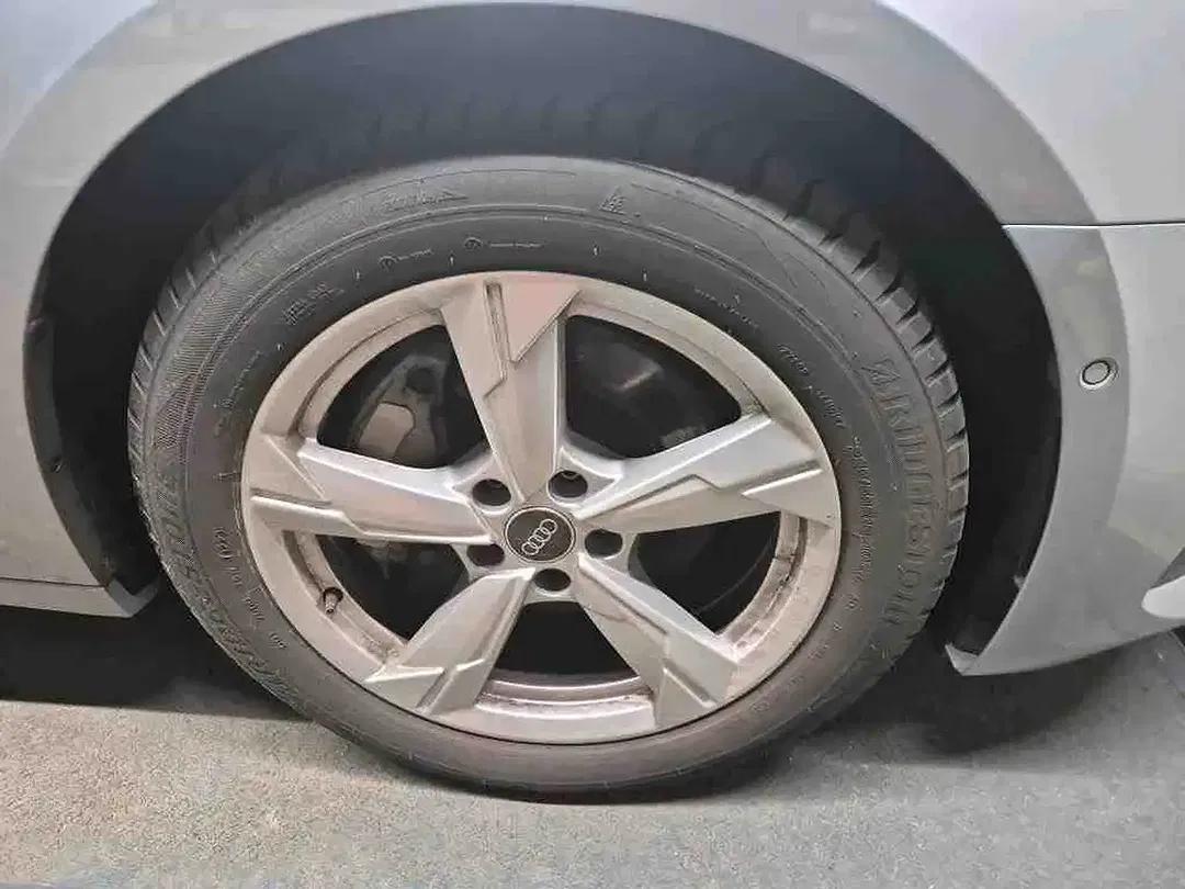 Audi A6 - Thumbnail 6