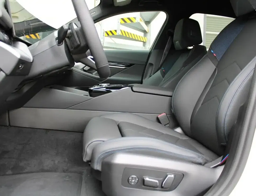BMW 520 - Thumbnail 6