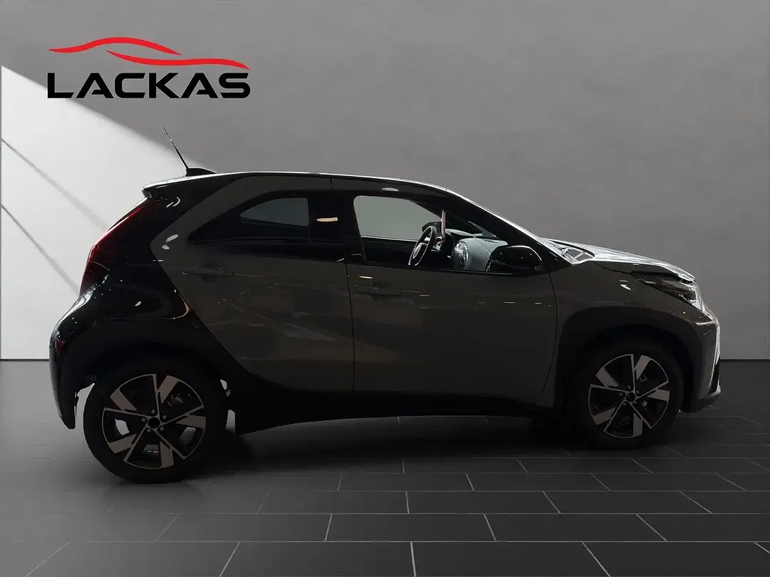 Toyota Aygo X - Thumbnail 5