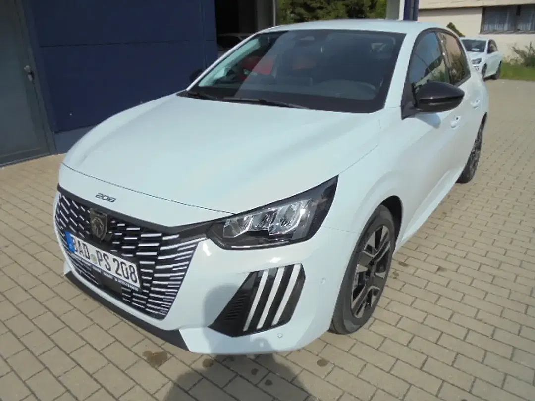 Peugeot 208 - Thumbnail 1