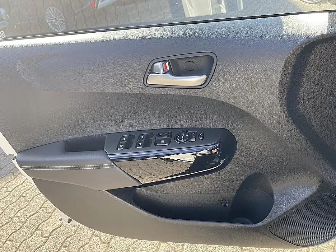 Kia Picanto - Thumbnail 13
