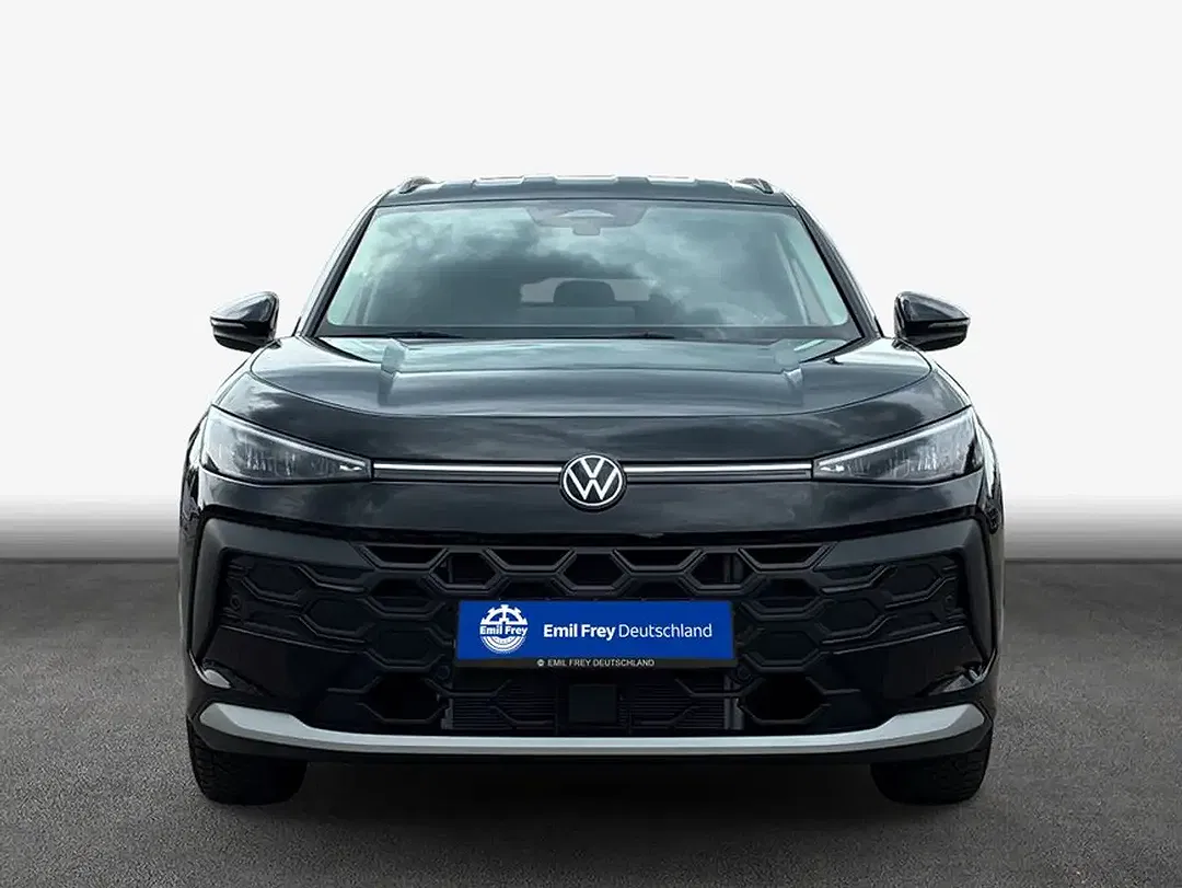 Volkswagen T-Roc - Thumbnail 3