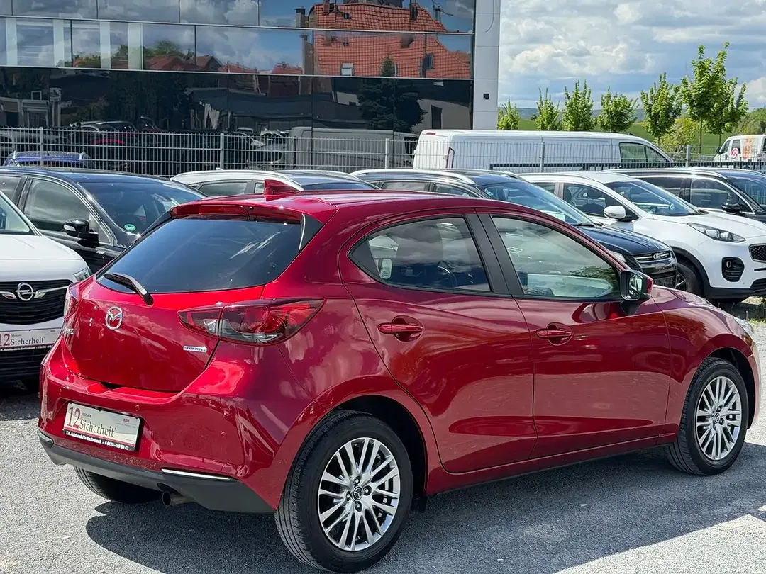 Mazda 2 - Thumbnail 3