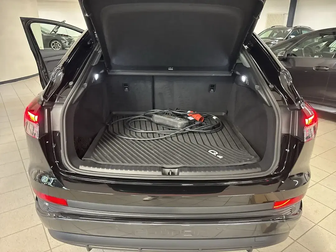 Audi Q4 e-tron - Thumbnail 10