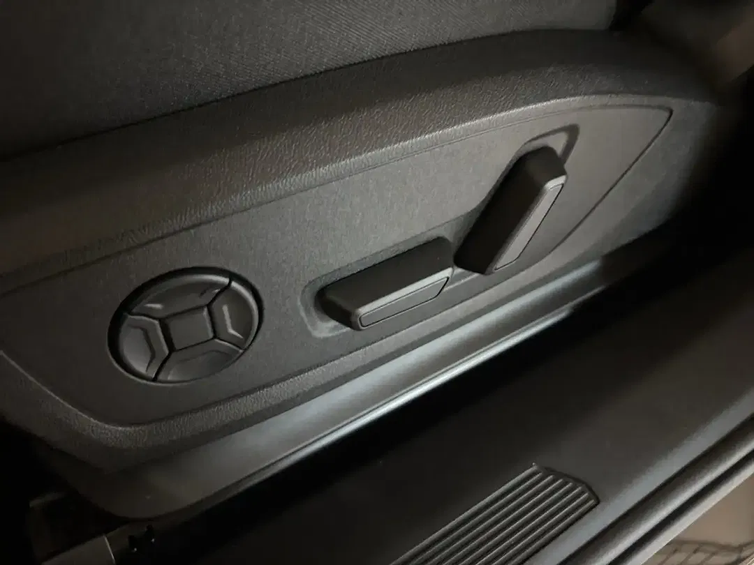 Audi Q4 e-tron - Thumbnail 11