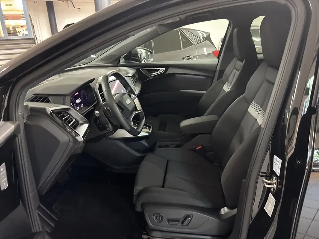 Audi Q4 e-tron - Thumbnail 5