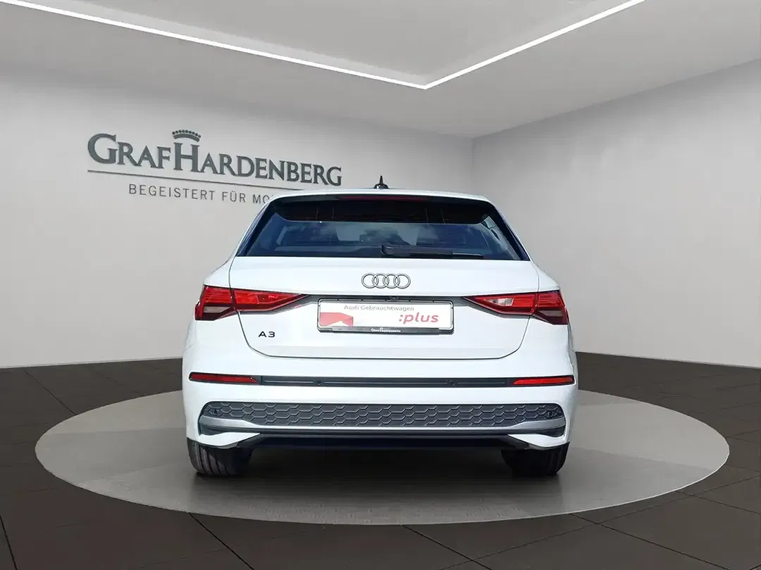 Audi A3 - Thumbnail 4