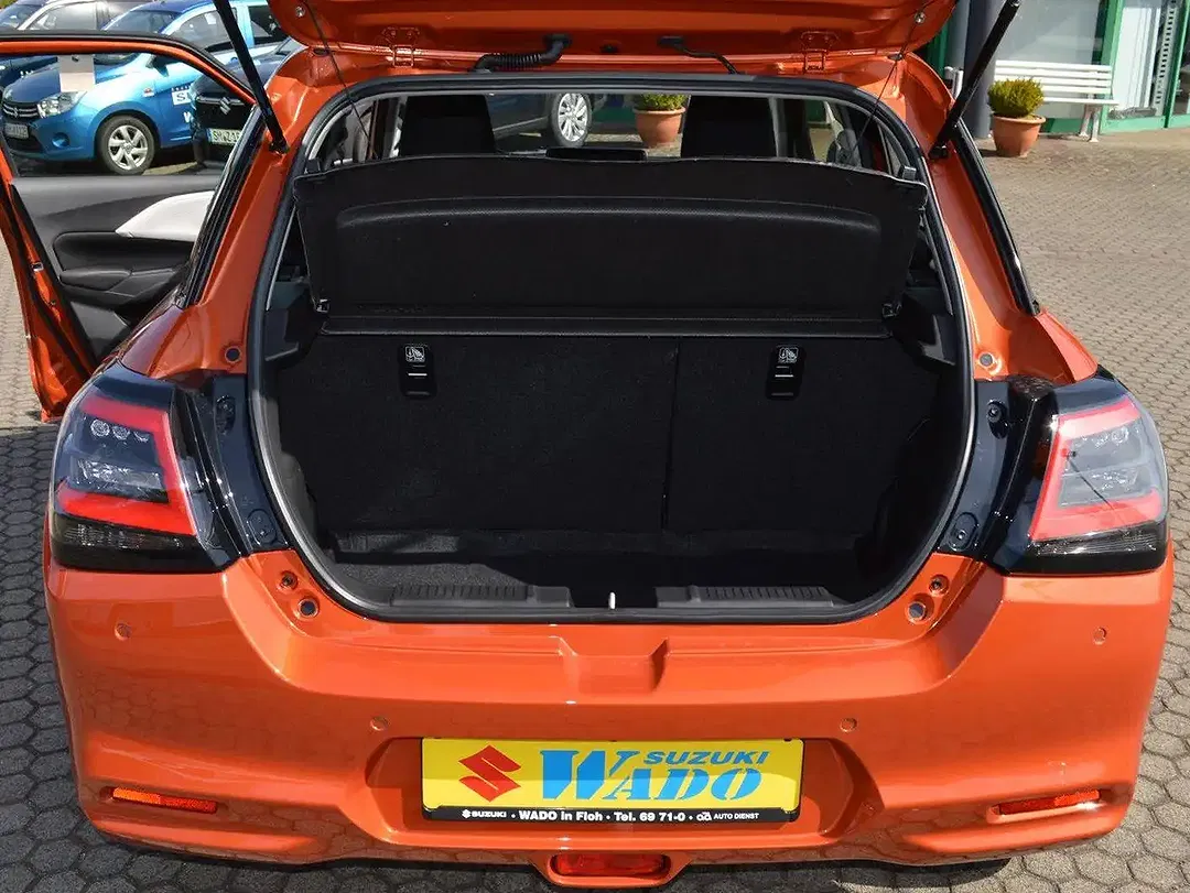 Suzuki Swift - Thumbnail 13
