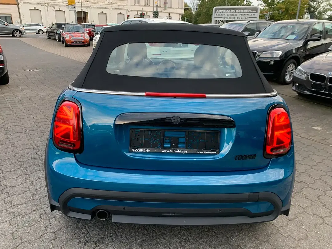 MINI Cooper Cabrio - Thumbnail 11