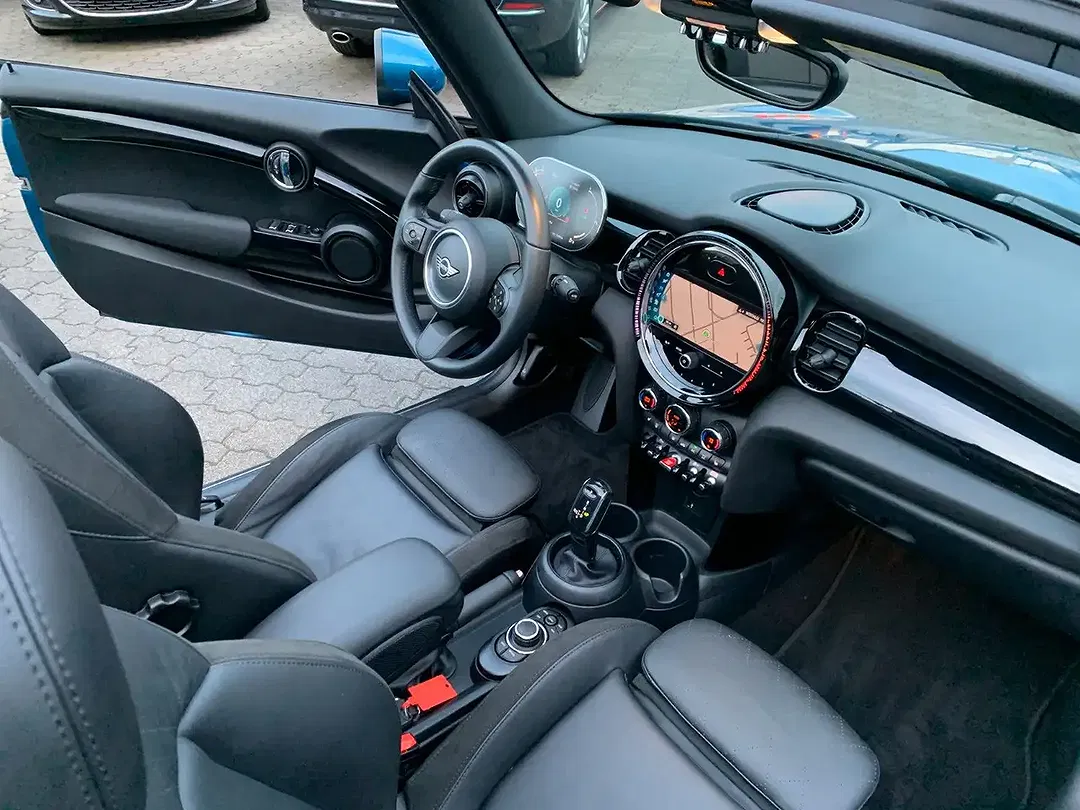 MINI Cooper Cabrio - Thumbnail 12