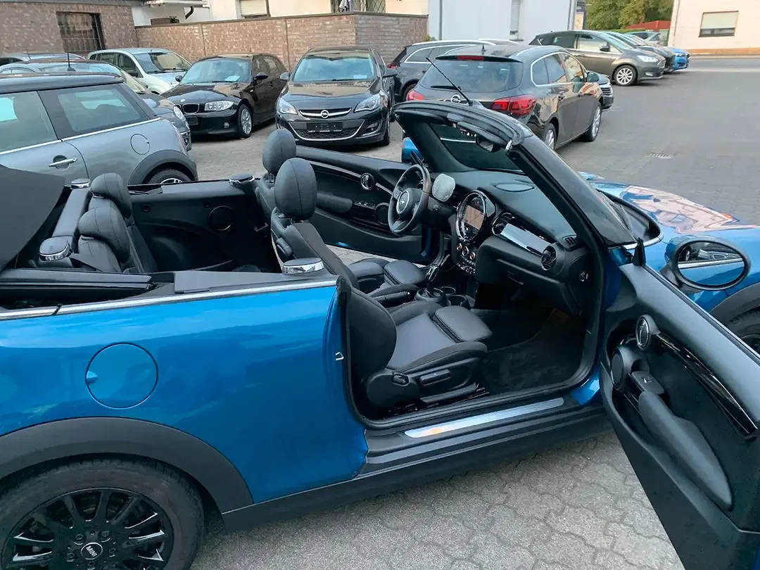 MINI Cooper Cabrio - Thumbnail 13