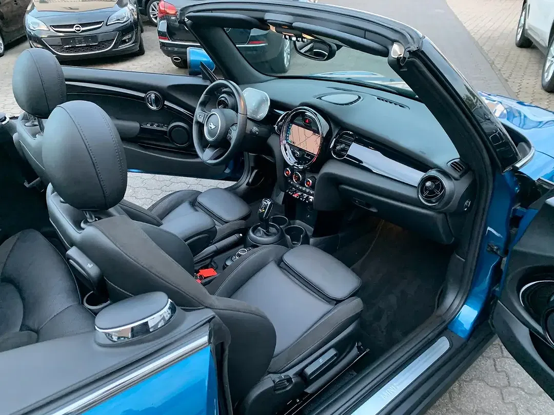 MINI Cooper Cabrio - Thumbnail 14