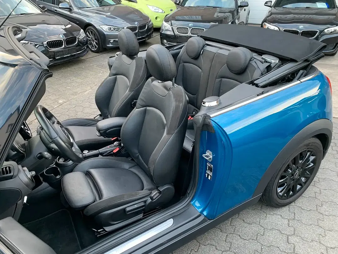 MINI Cooper Cabrio - Thumbnail 5