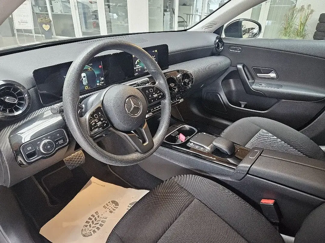 Mercedes-Benz A 250 - Thumbnail 3