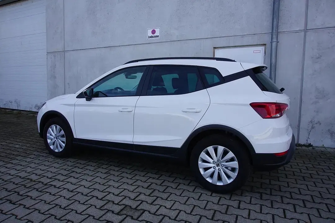 SEAT Arona - Thumbnail 6