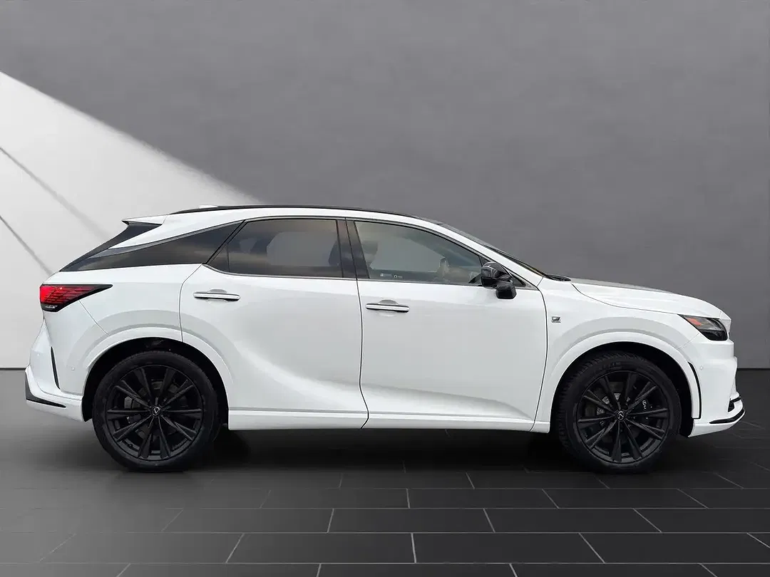 Lexus RX 500h - Thumbnail 6