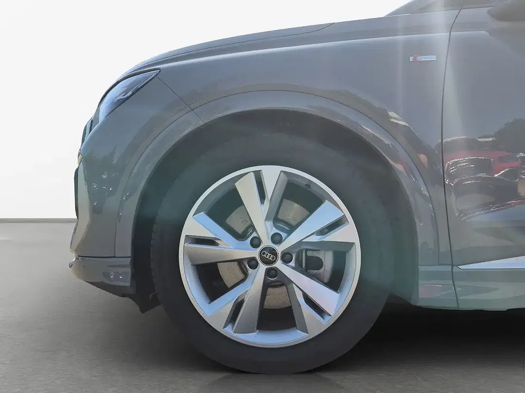 Audi Q4 e-tron - Thumbnail 13