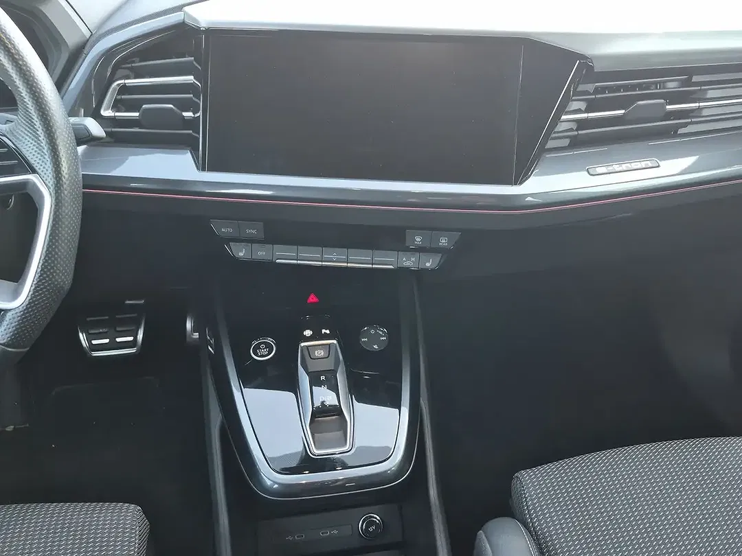 Audi Q4 e-tron - Thumbnail 6