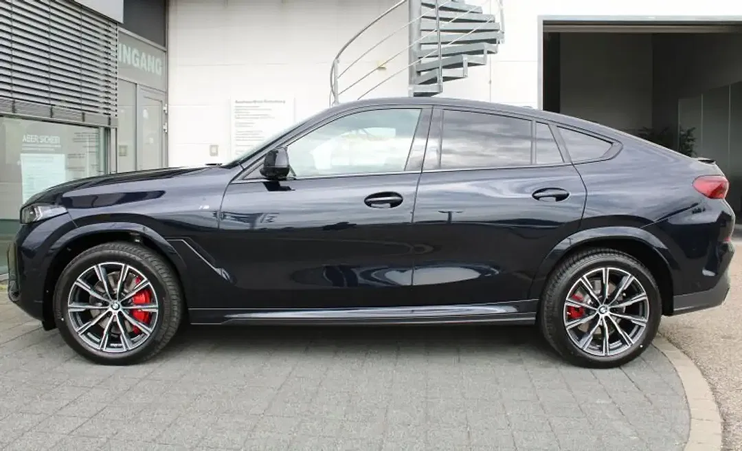 BMW X6 - Thumbnail 3