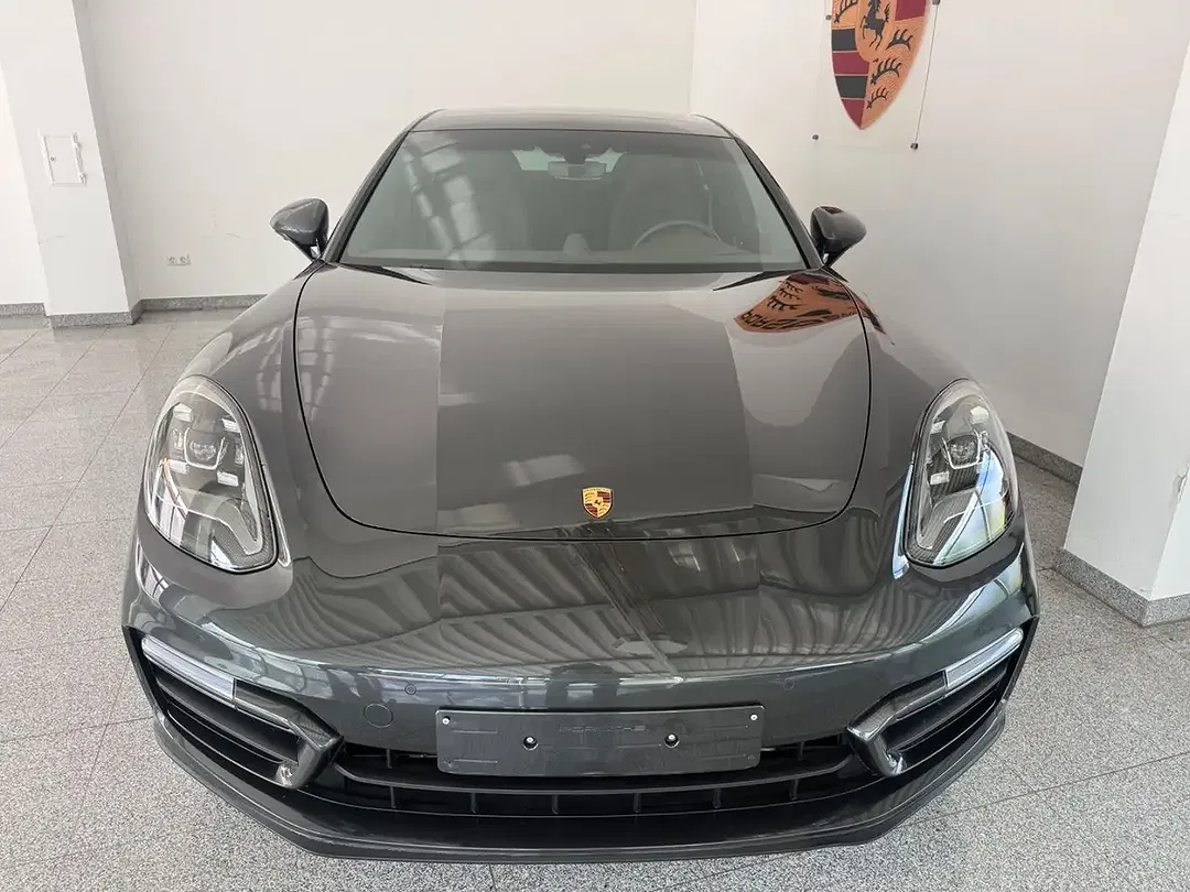 Porsche Panamera - Thumbnail 10