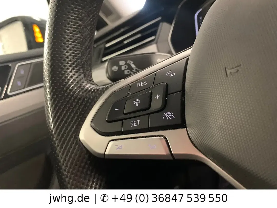 Volkswagen Passat Variant - Thumbnail 10