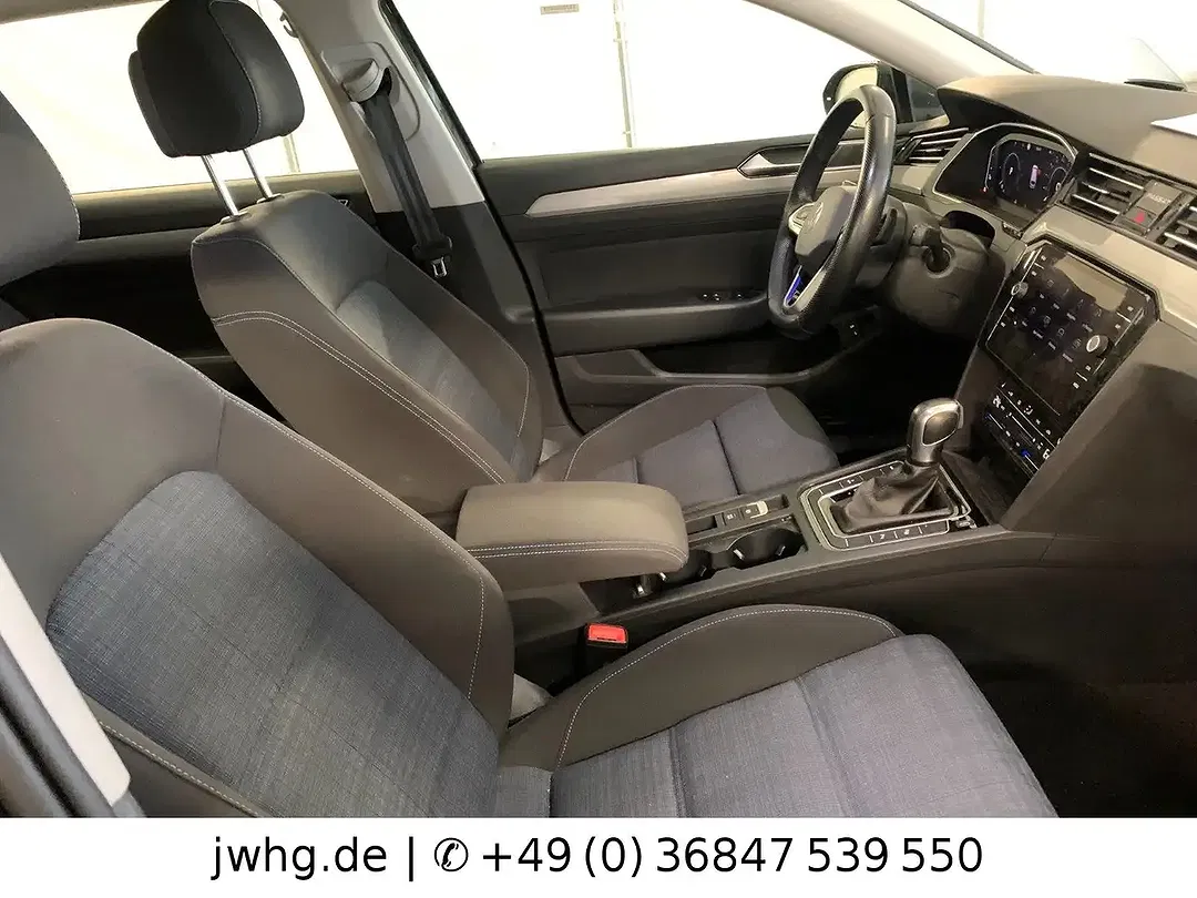 Volkswagen Passat Variant - Thumbnail 3