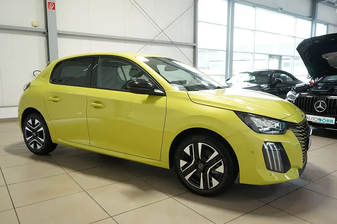 Peugeot 208 - Thumbnail 6