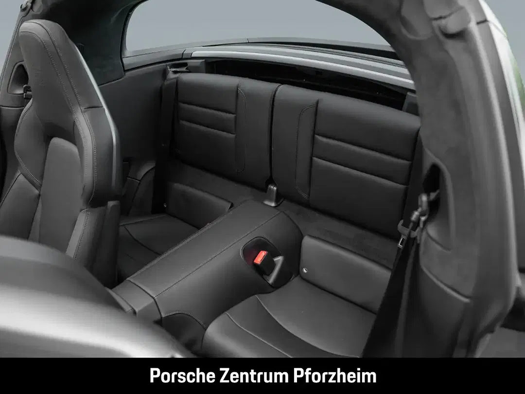 Porsche 992 - Thumbnail 6