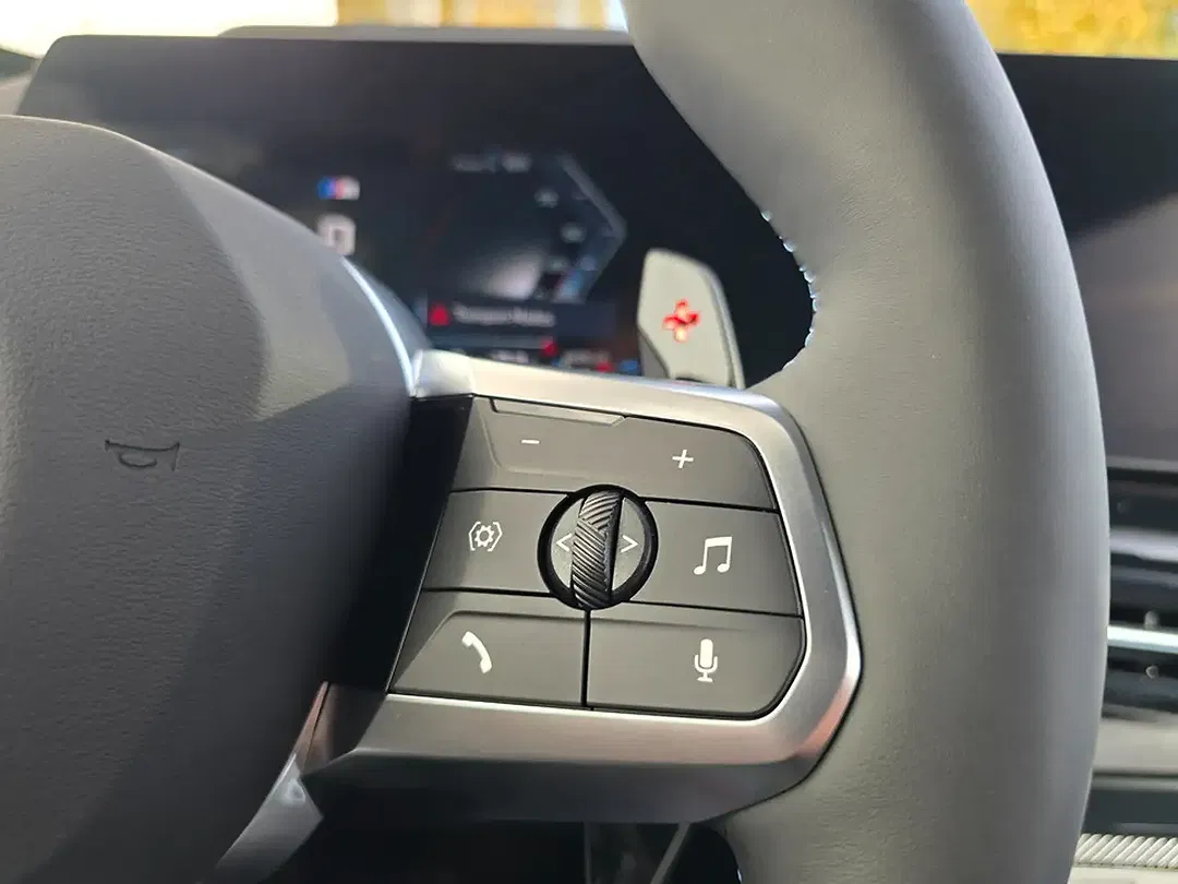 BMW X1 - Thumbnail 9