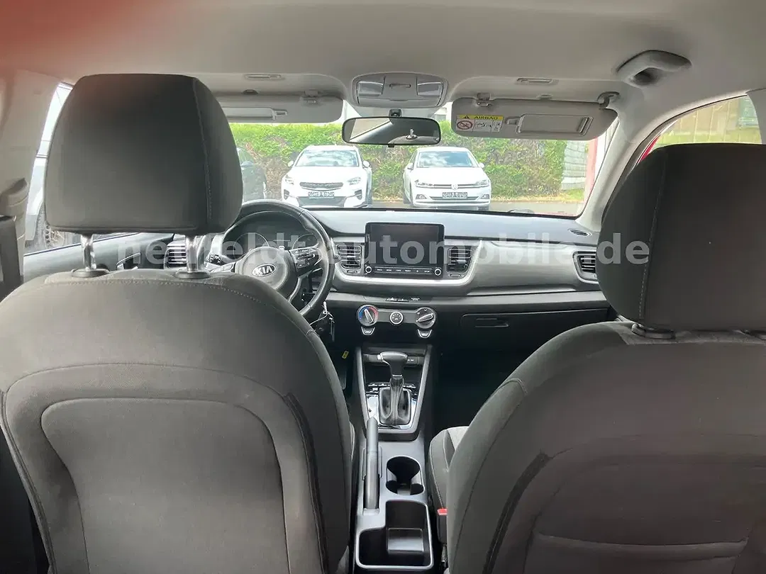 Kia Stonic - Thumbnail 12