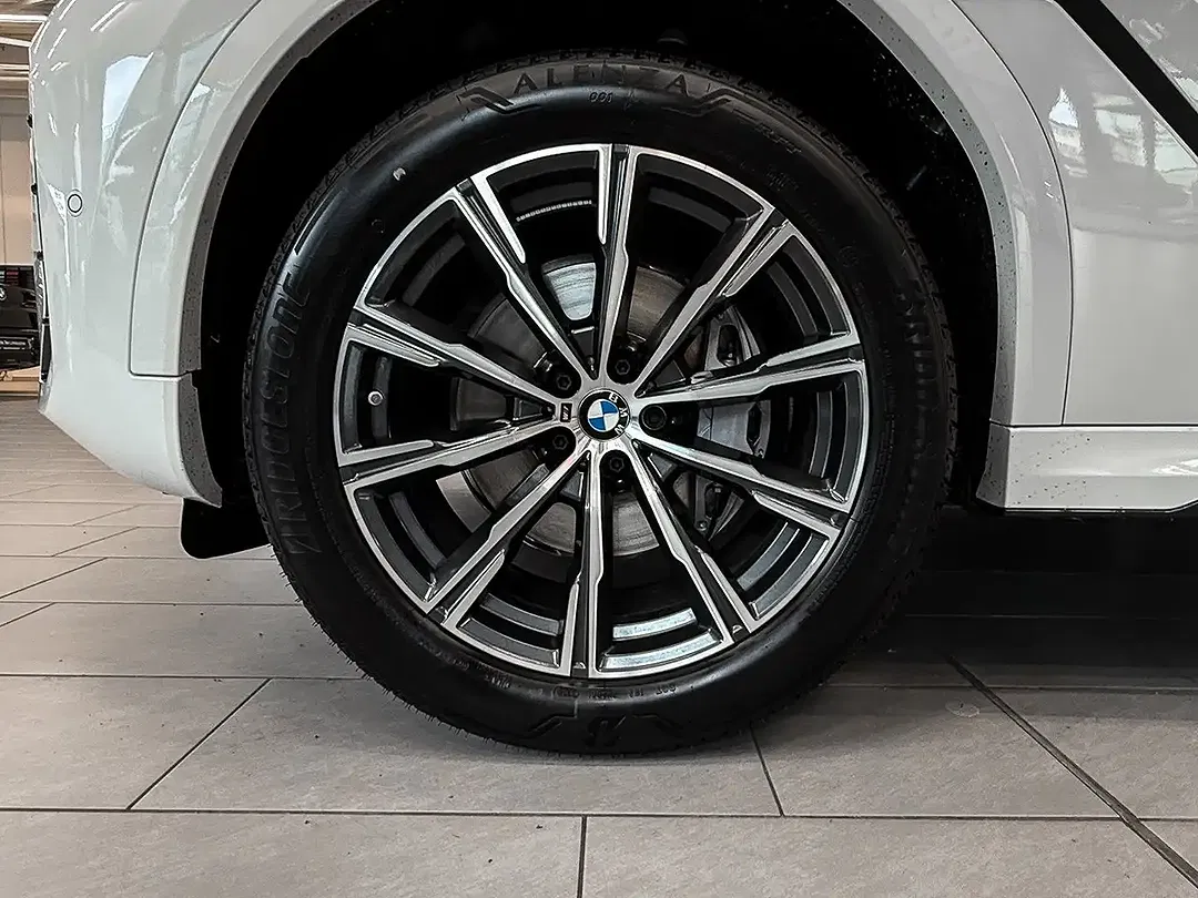 BMW X6 - Thumbnail 4
