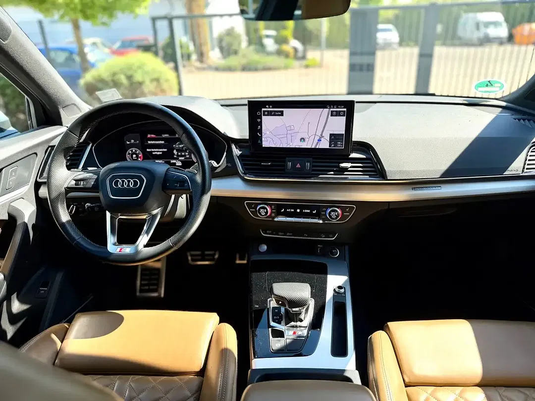 Audi SQ5 - Thumbnail 10