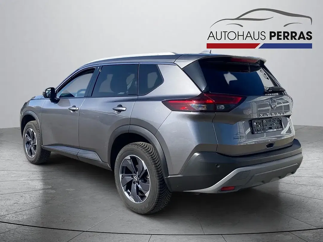 Nissan X-Trail - Thumbnail 3