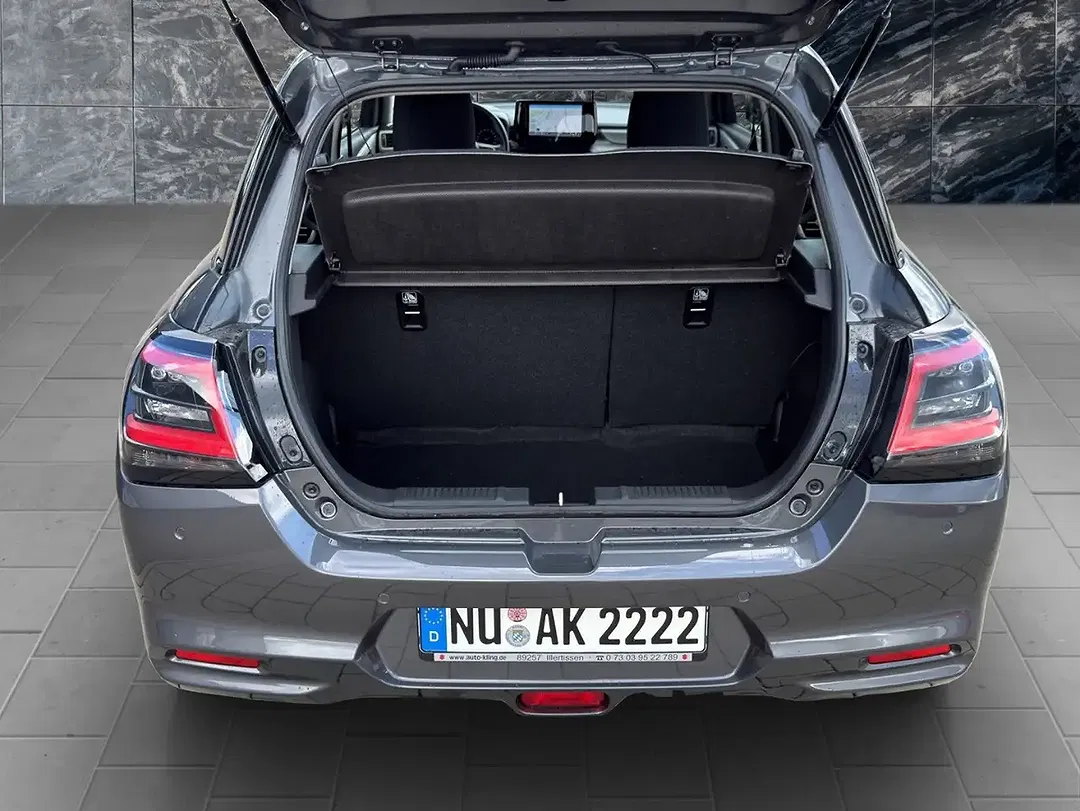 Suzuki Swift - Thumbnail 13