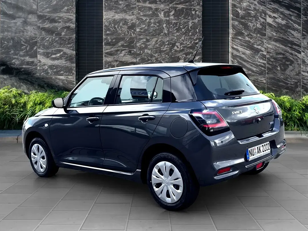 Suzuki Swift - Thumbnail 4