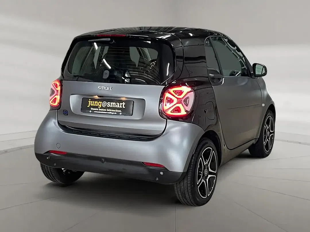 smart forTwo - Thumbnail 2