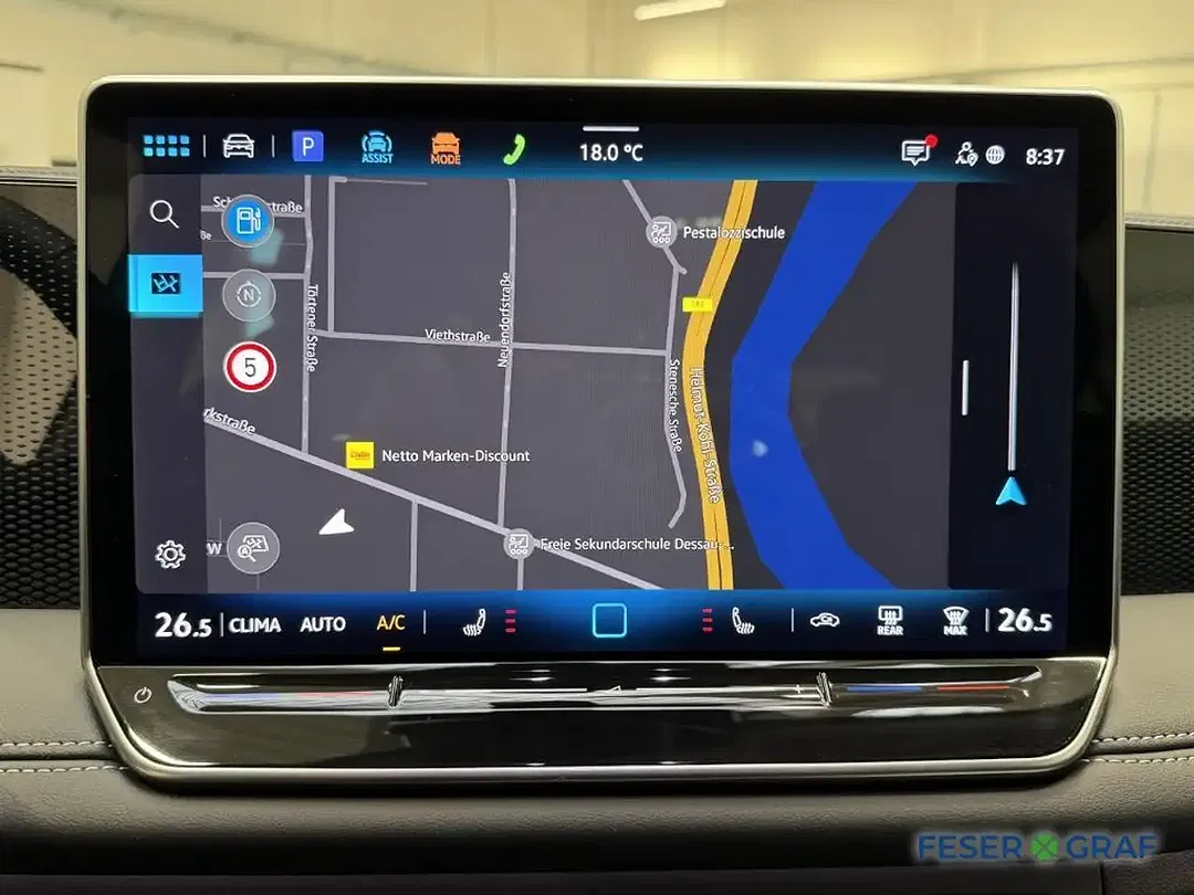 Volkswagen Tiguan - Thumbnail 12