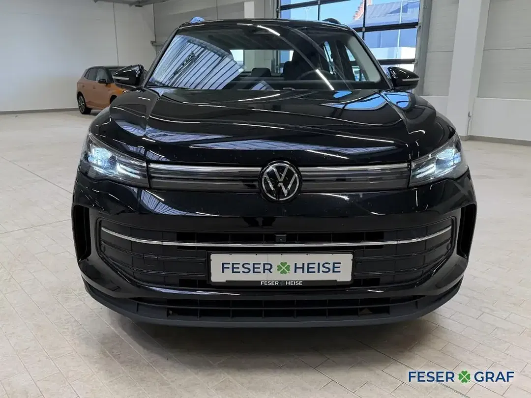 Volkswagen Tiguan - Thumbnail 2